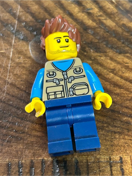 Lego Minifigure - Camper Van Owner Dark Tan Vest Messy Hair Smirk